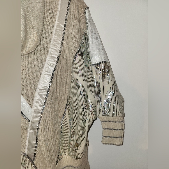 Vintage Bonnie Boerer & Company Sequin Shiny  Beige Cowl Neck Sweater Size M - Picture 10 of 13